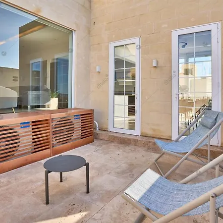 Luxury House With Pool-hosted By Sweetstay St. Paul's Bay