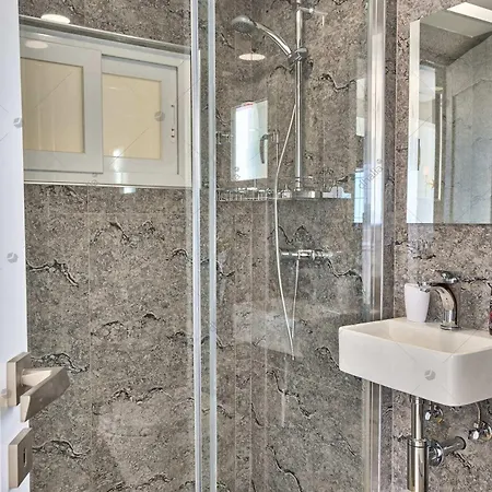 Luxury House With Pool-hosted By Sweetstay Βίλα Σεντ Πόλς Μπέι