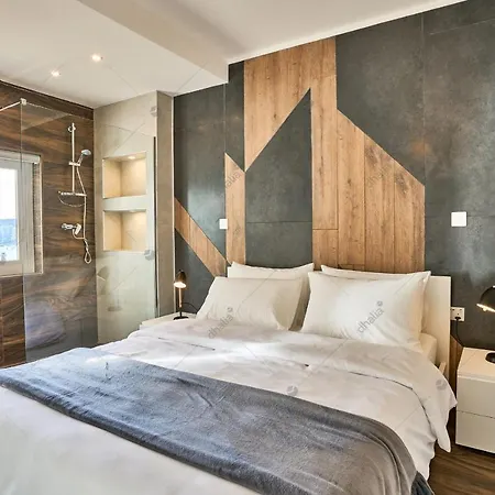 Luxury House With Pool-hosted By Sweetstay Villa