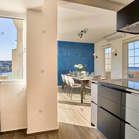 Villa Luxury House With Pool-hosted By Sweetstay Wardija