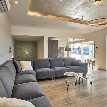 Luxury House With Pool-hosted By Sweetstay Wardija